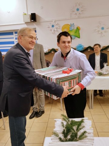 WhatsApp Image 2025-12-17 at 20.20.10 (2)