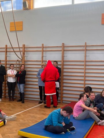 Zdjęcie WhatsApp 2023-12-19 o 20.00.42_ad0634ae