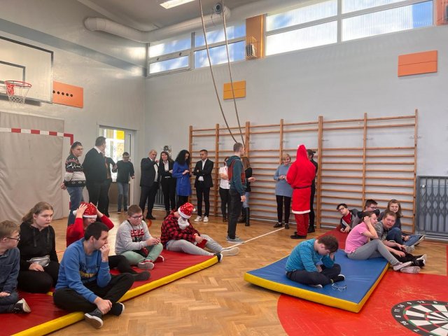 Zdjęcie WhatsApp 2023-12-19 o 20.00.42_e7565f8d