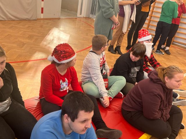 Zdjęcie WhatsApp 2023-12-19 o 20.00.43_f5894d88