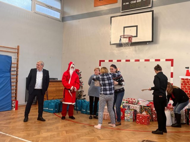 Zdjęcie WhatsApp 2023-12-19 o 20.00.44_93322958