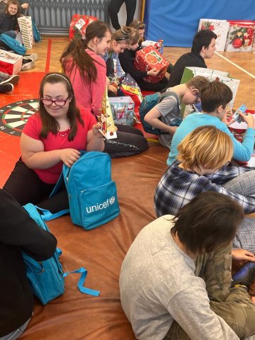 Zdjęcie WhatsApp 2023-12-19 o 20.00.51_f40e42ee