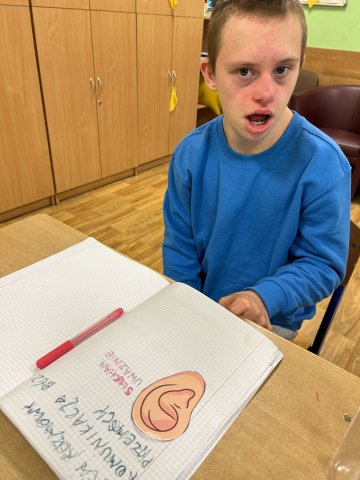 Zdjęcie WhatsApp 2025-10-03 o 12.10.47_605f1ee4