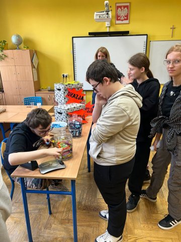 Zdjęcie WhatsApp 2025-11-13 o 20.30.47_89585364