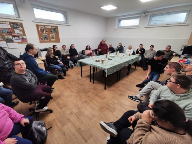 Zdjęcie WhatsApp 2025-12-02 o 20.23.19_f9e27620