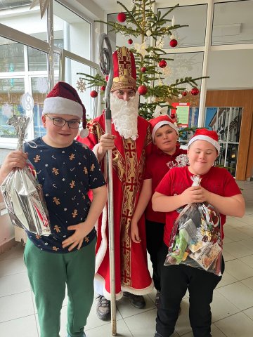 Zdjęcie WhatsApp 2025-12-05 o 18.56.27_48296355