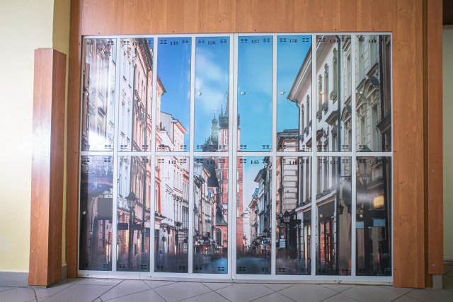 social media (12 of 33)