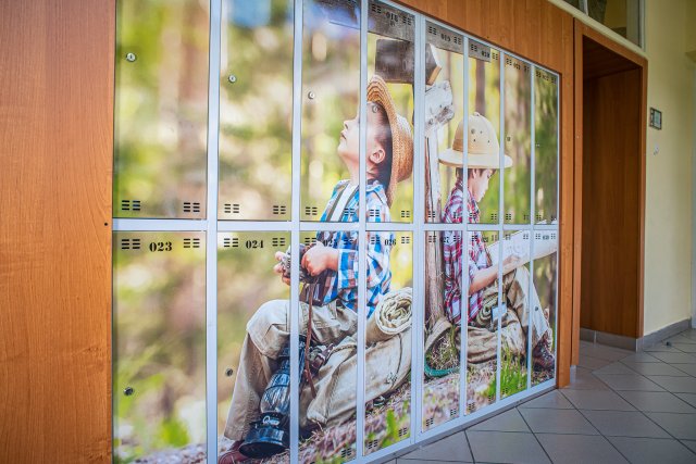 social media (32 of 33)